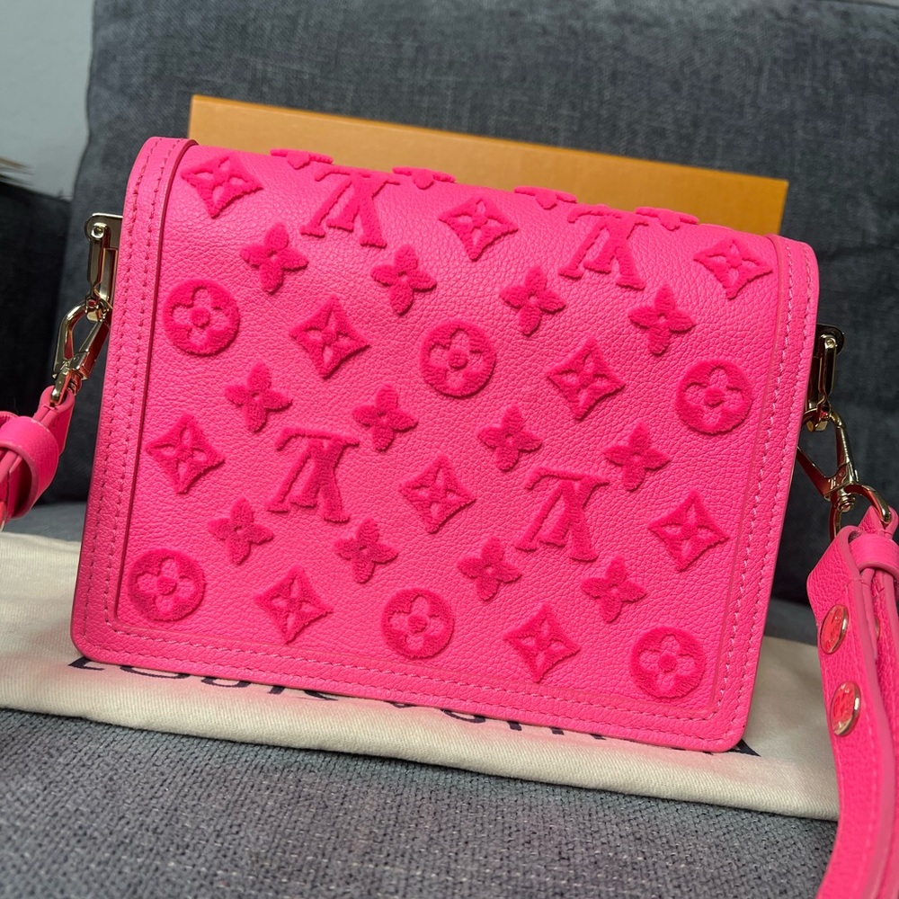 Louis Vuitton Dauphine PM monogram Neon Tuffetage bag - Picture 3 of 12